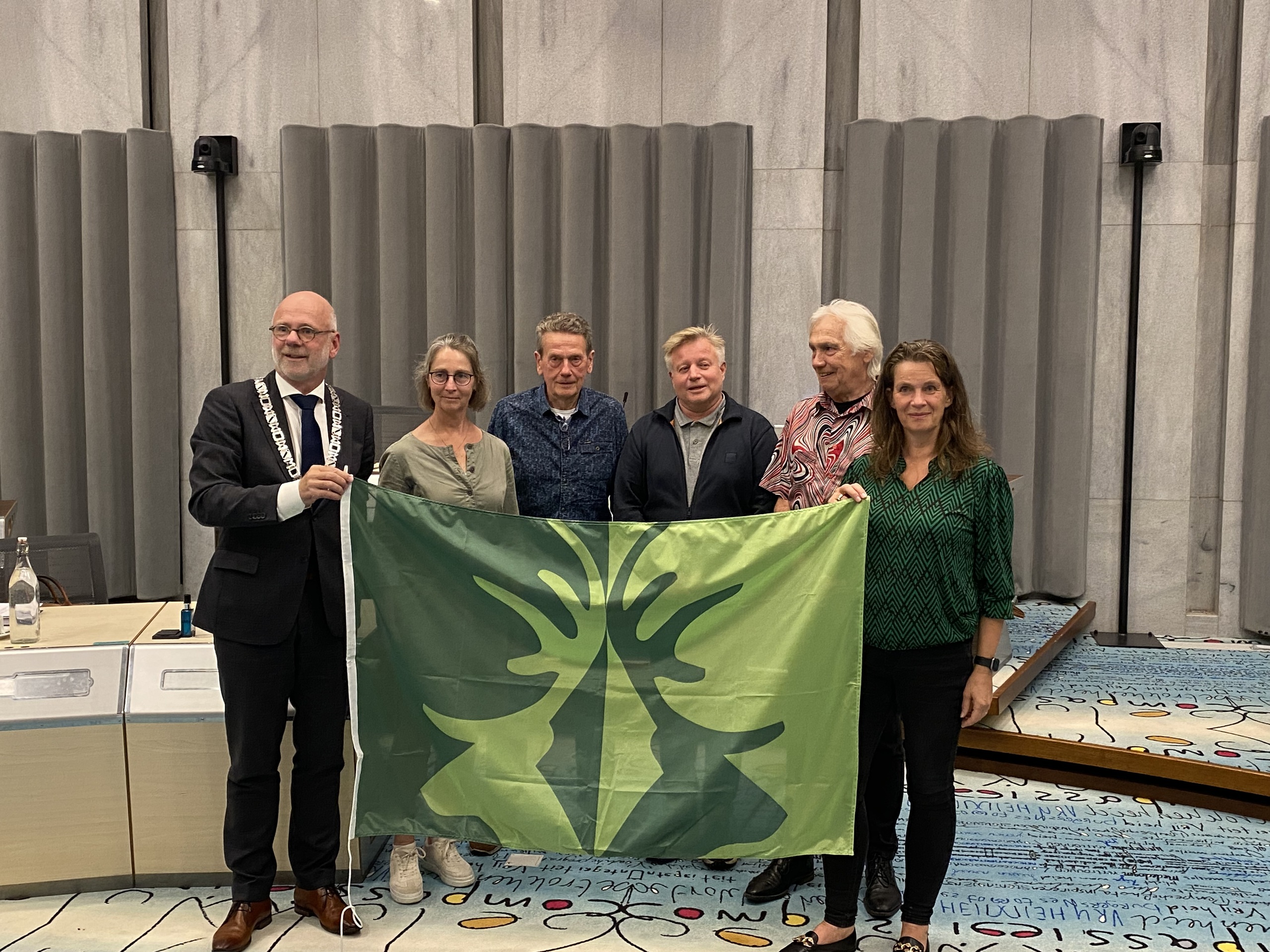 Vlag Laag-Soeren officieel vastgesteld door gemeenteraad Rheden